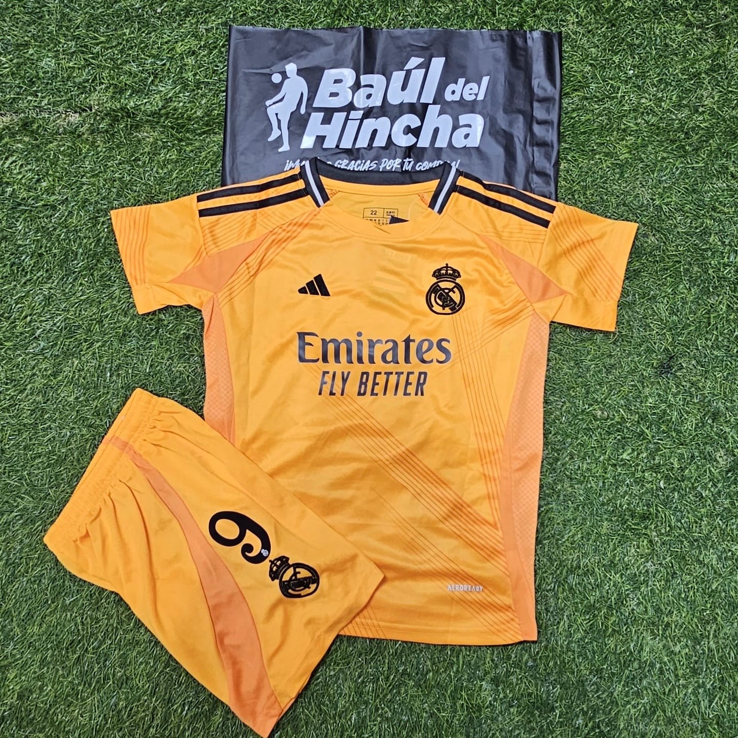Kit Real Madrid Visita 2024-2025 Versión Infantil Niño