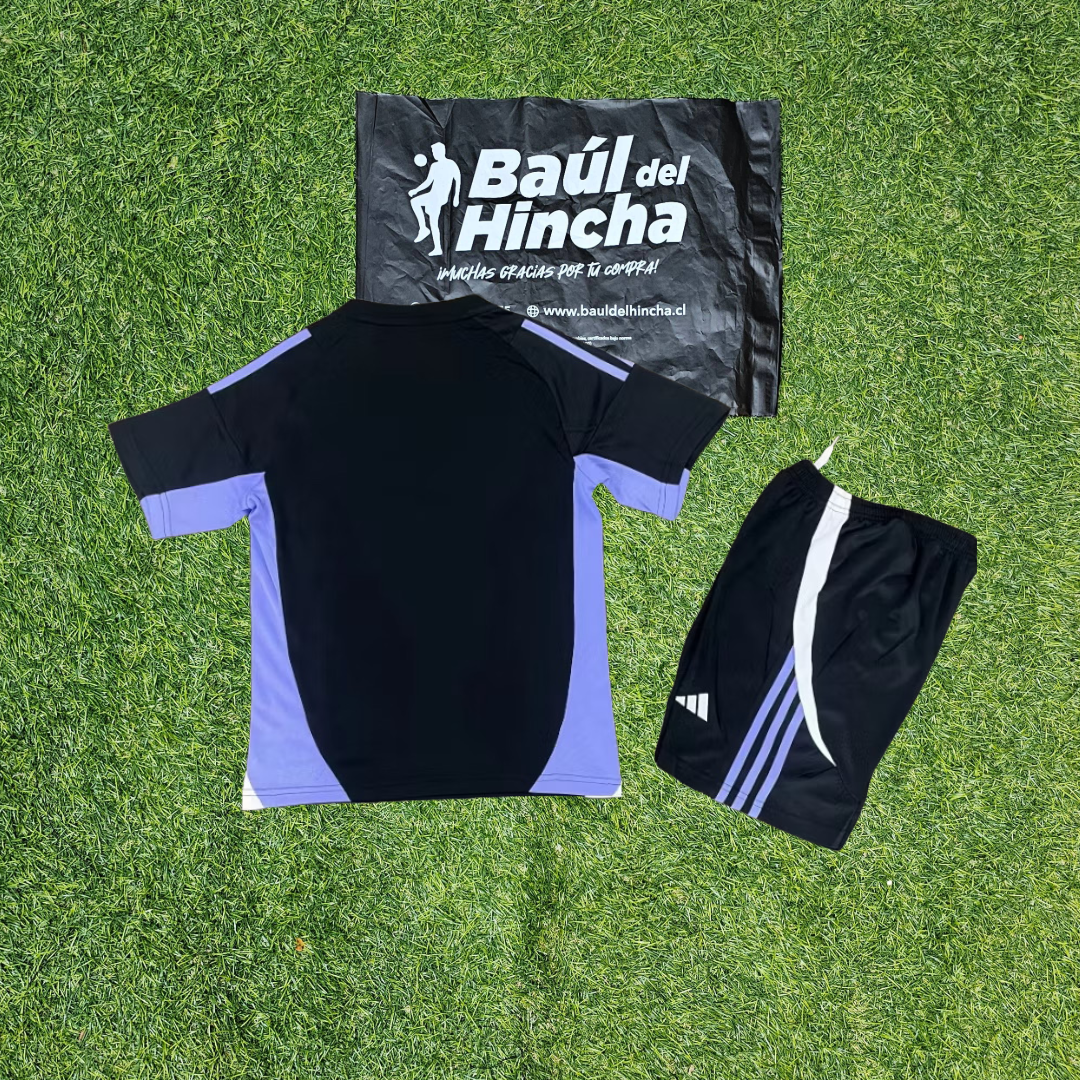 Kit Entrenamiento Colo colo NIÑO 2025-2026
