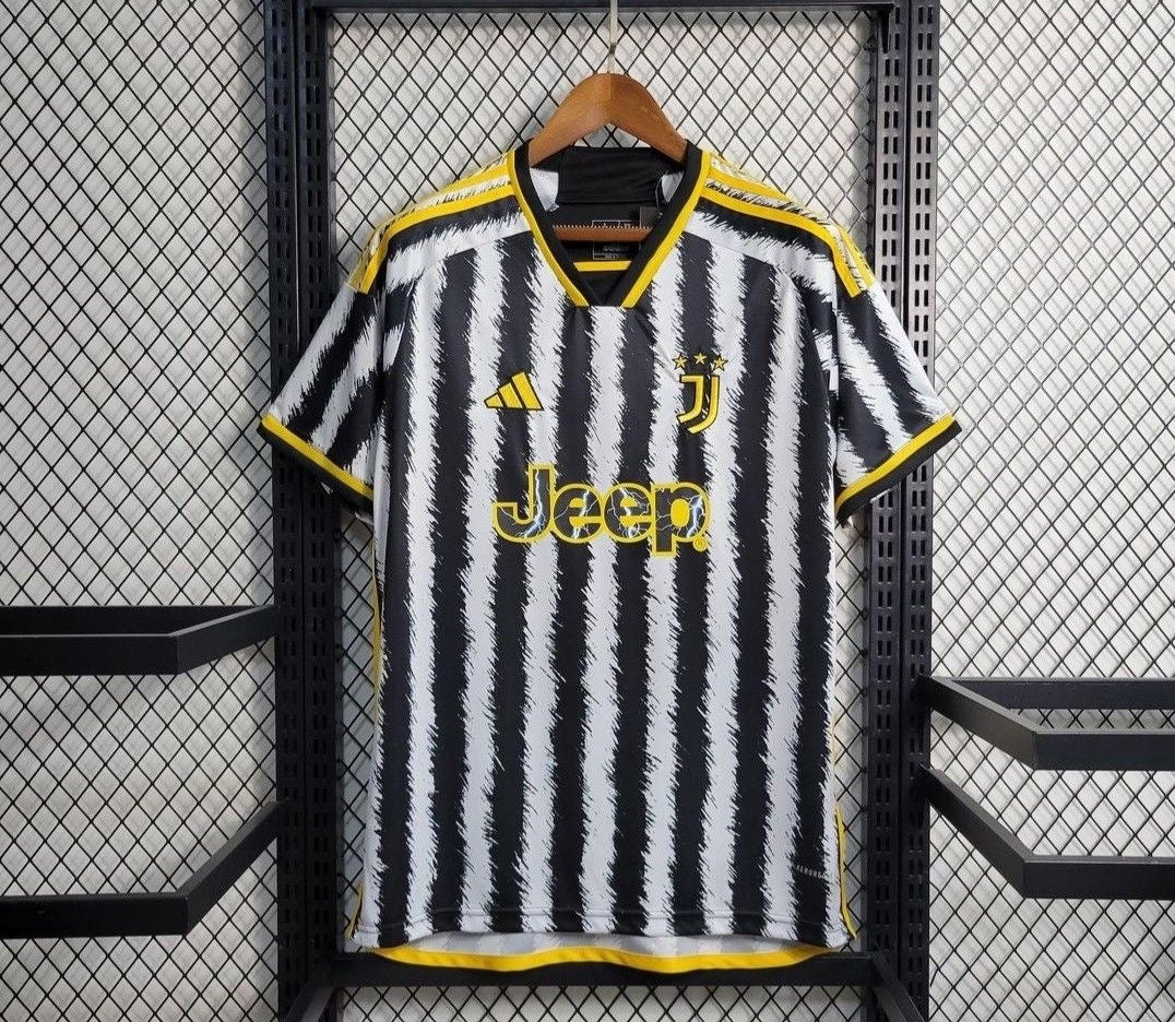 Camiseta  Juventus  Local 2023-2024 Version Fan