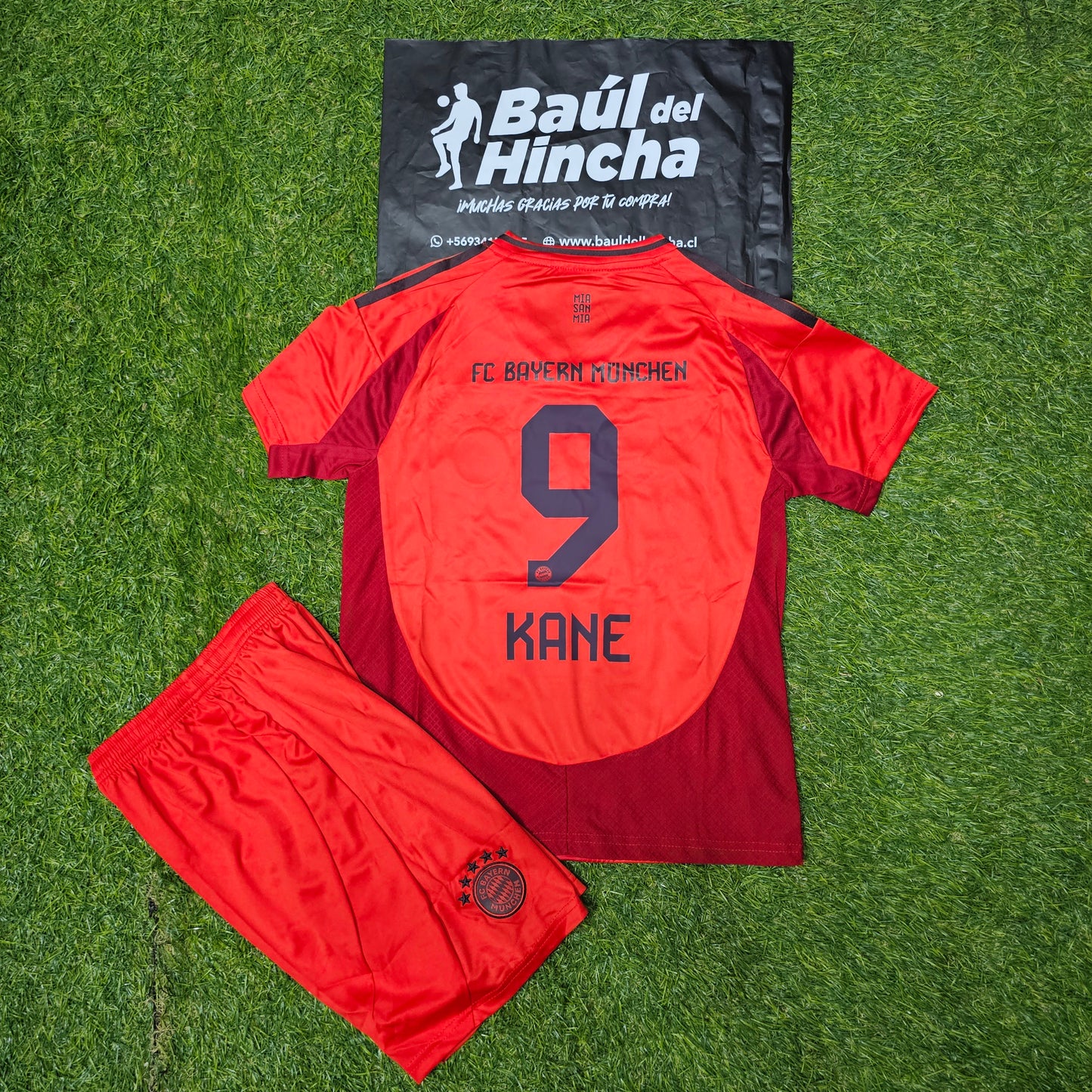 Kit Bayern Munich Local Niño 2024 / 2025