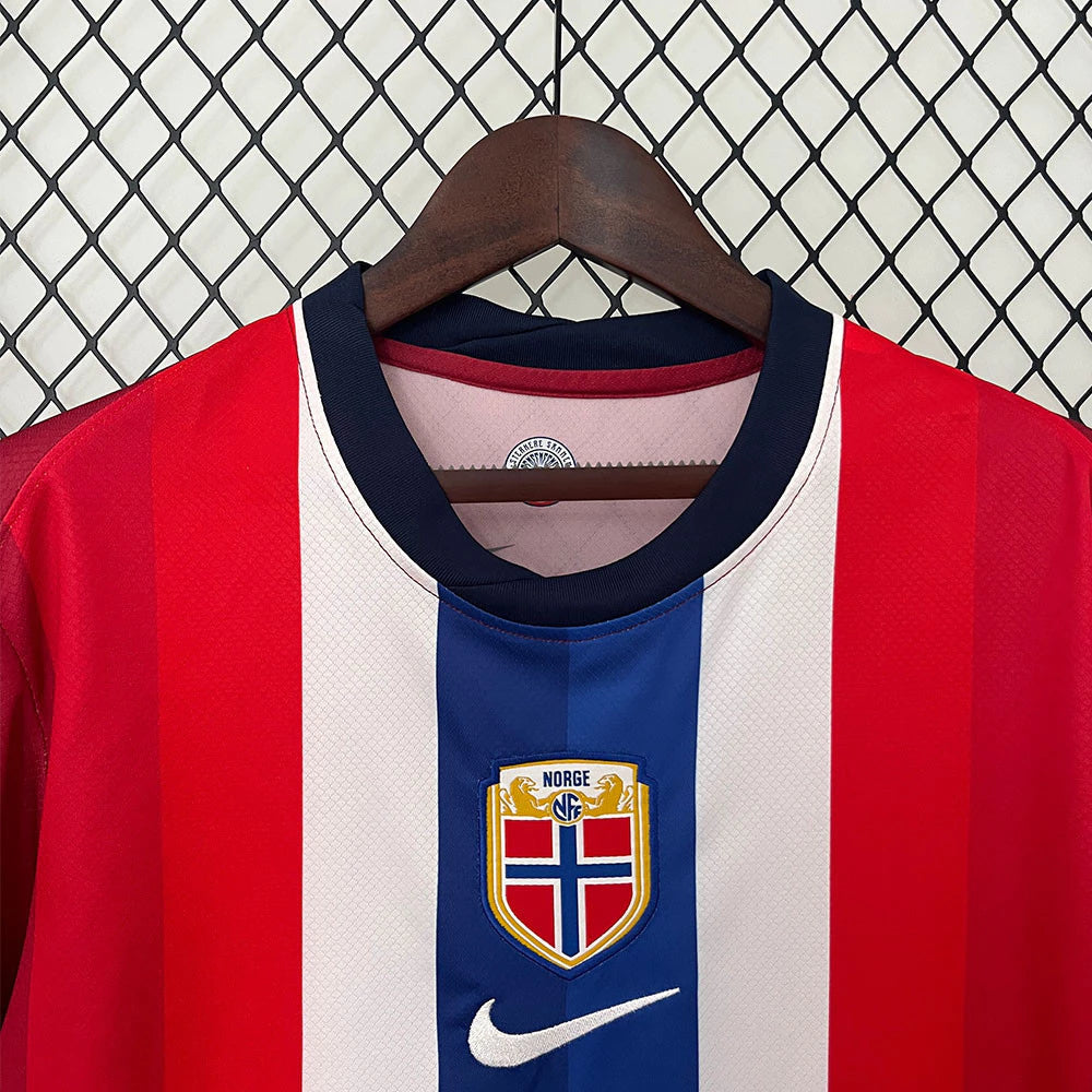 Camiseta Noruega Local 2024 Versión Fan