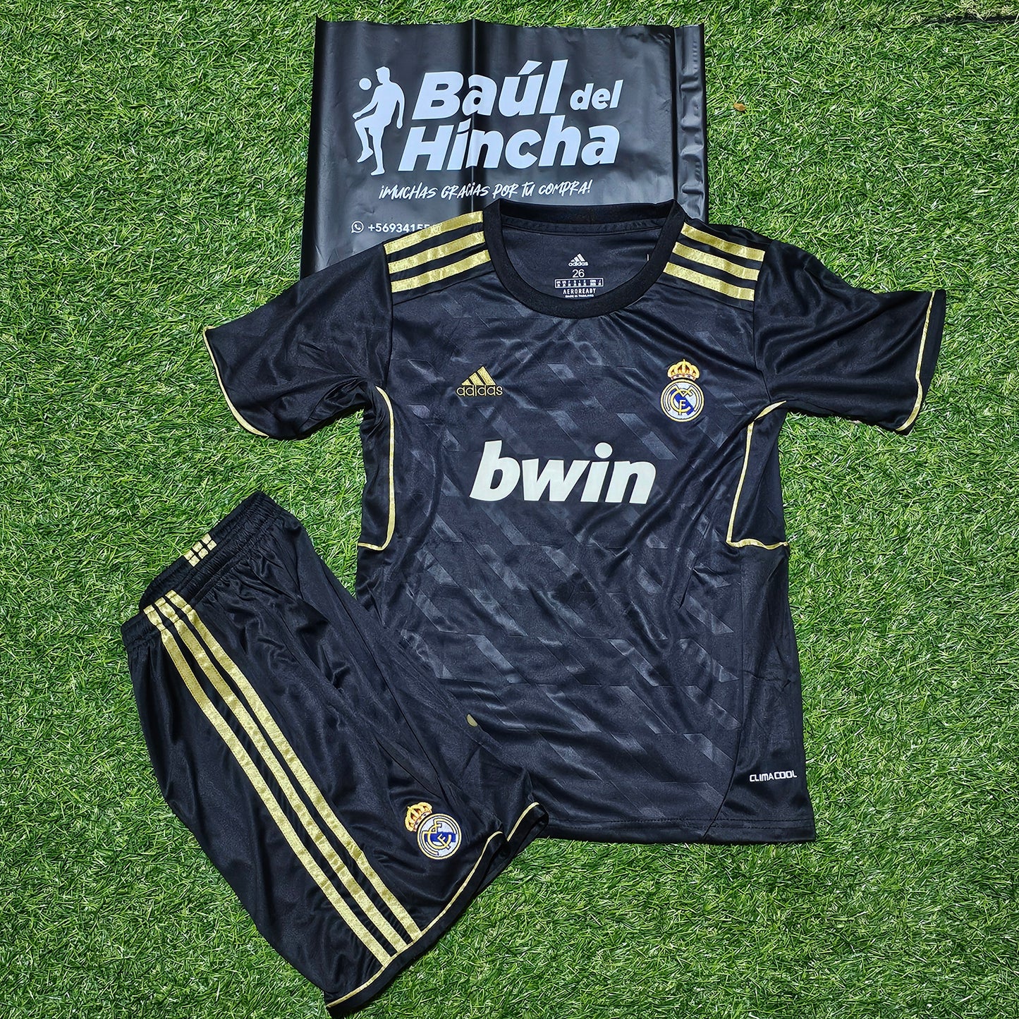 Kit Real Madrid Visita 2011-2012 Versión Infantil Niño Retro