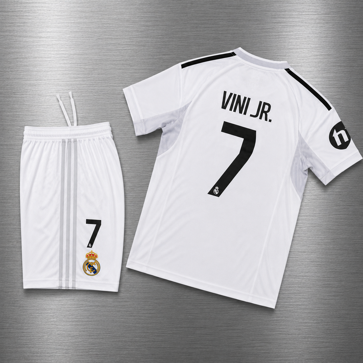 Kit Real Madrid Local 2025-2026 Versión Infantil Niño