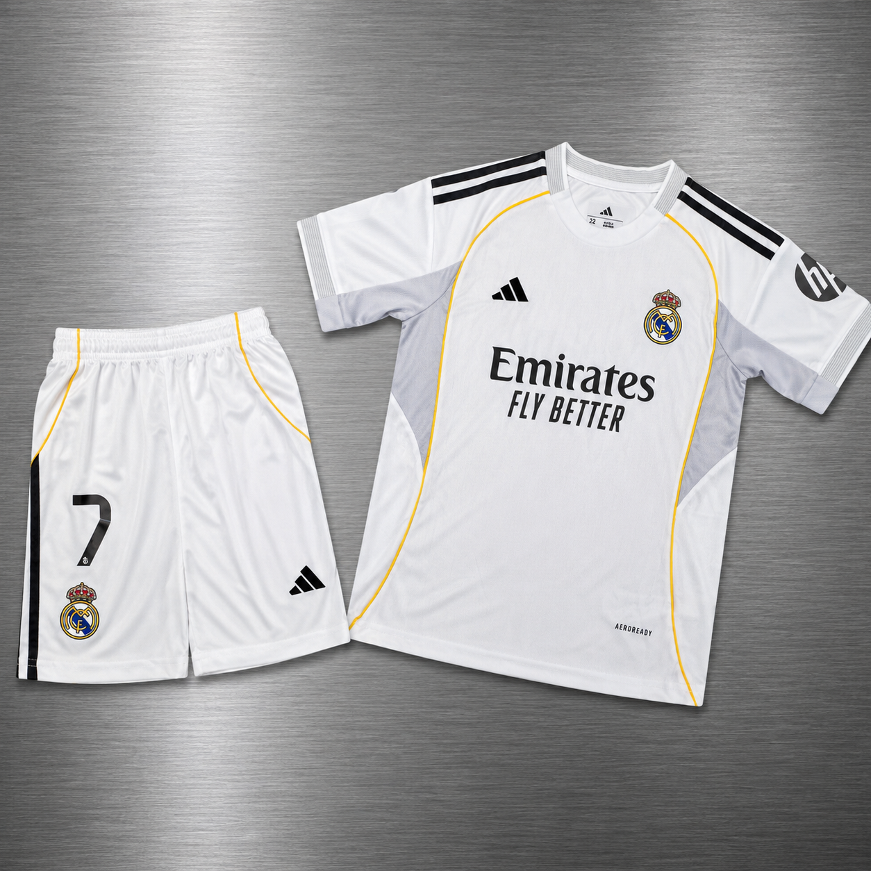 Kit Real Madrid Local 2025-2026 Versión Infantil Niño
