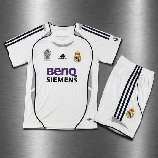 Kit Real Madrid local 2006-2007  Versión Infantil Niño Retro