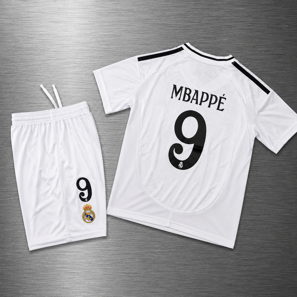 Kit Real Madrid Local 2024-2025 Versión Infantil Niño