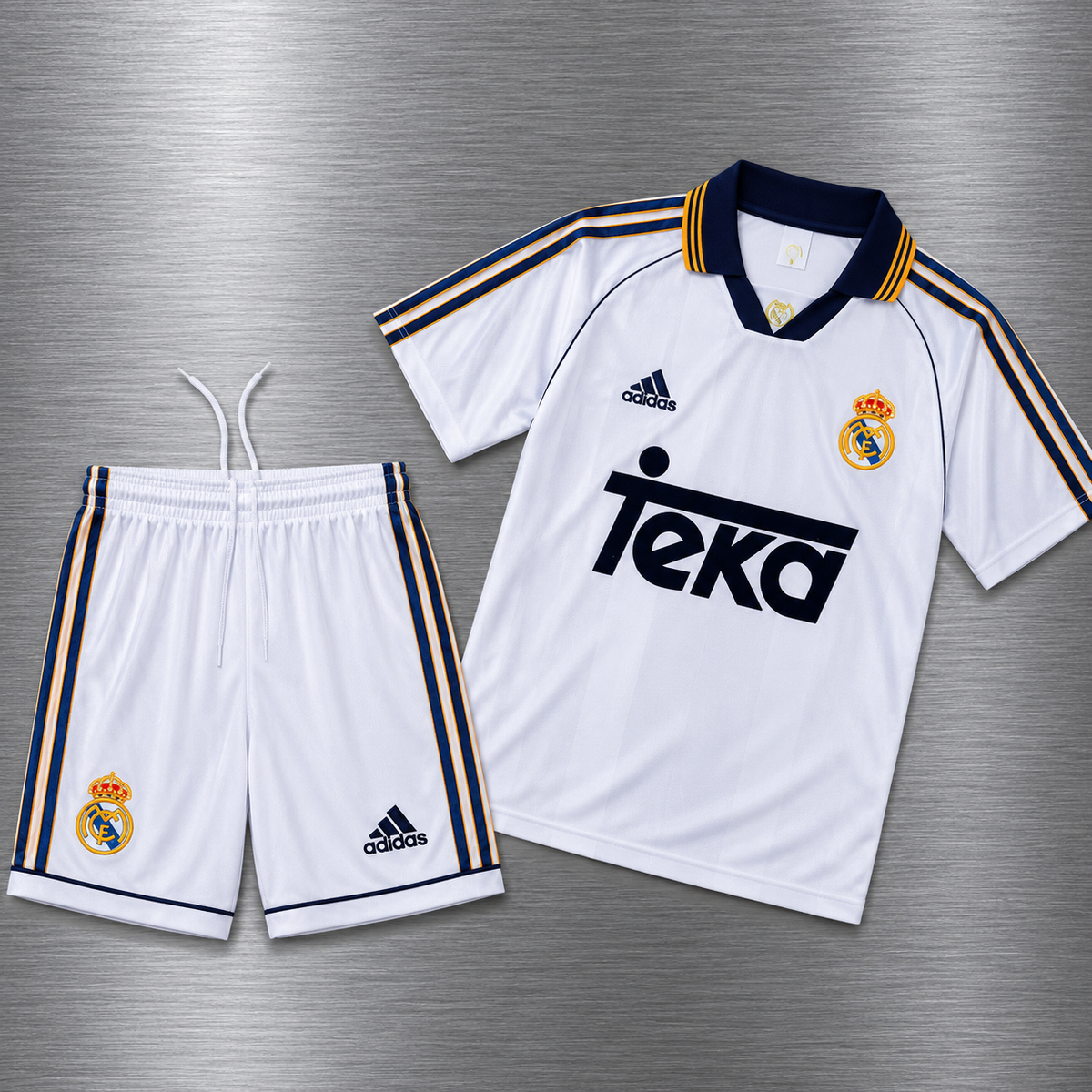 Kit Real Madrid Local 1999 2000  Versión Infantil Niño Retro