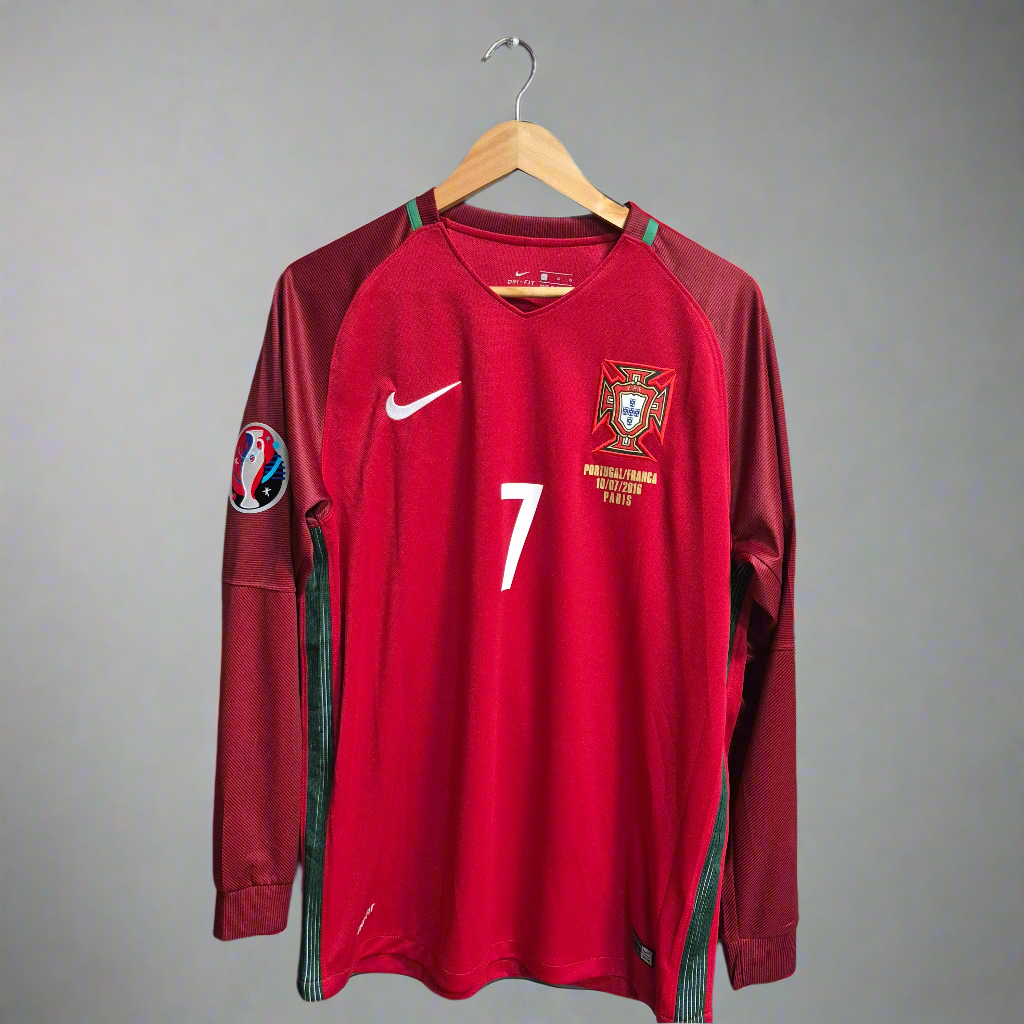 Camiseta Portugal Local Eurocopa Local Manga Larga 2016-2017 Versión Retro