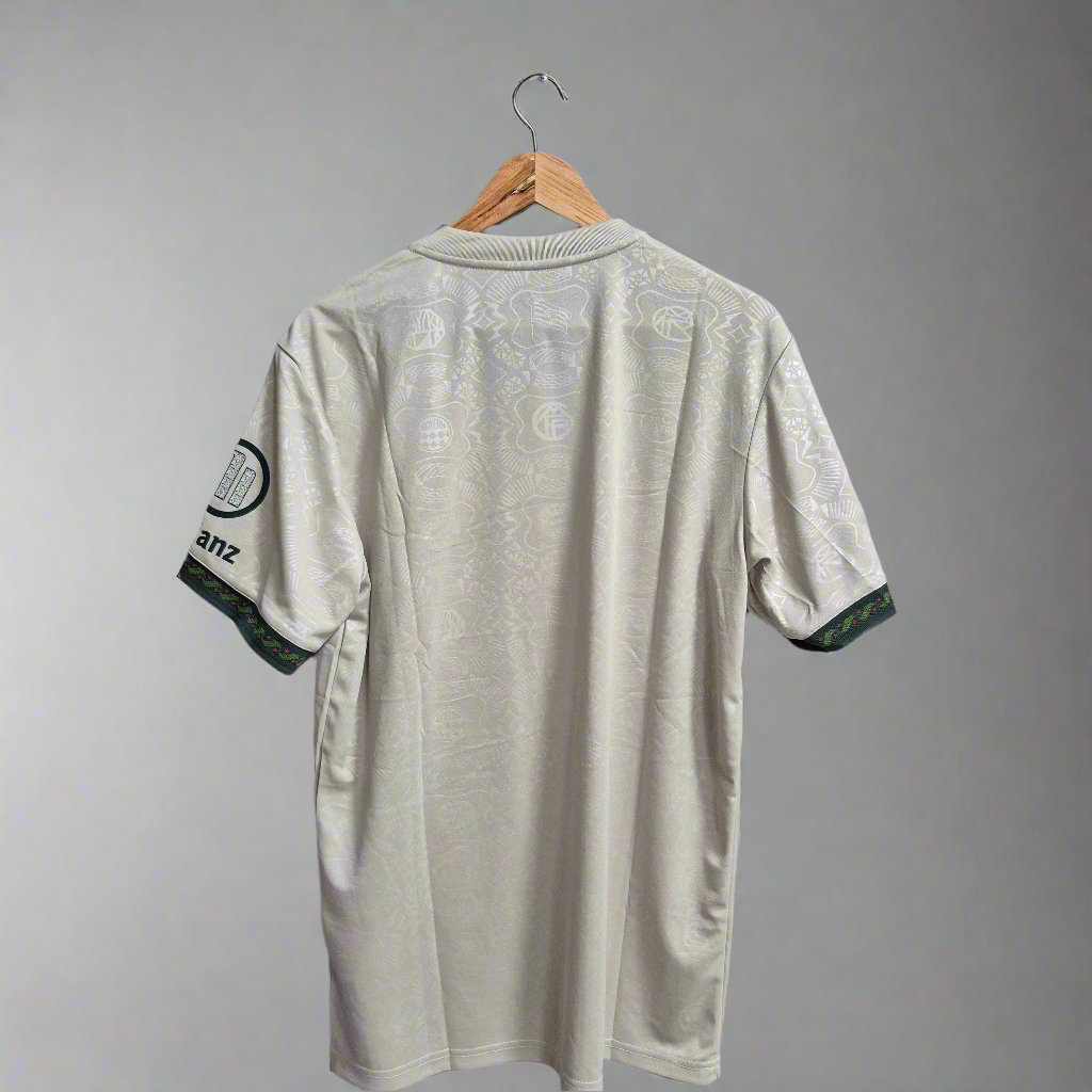 Camiseta Bayern Munich  Oktoberfest 2025-2026 Versión Infantil Niños