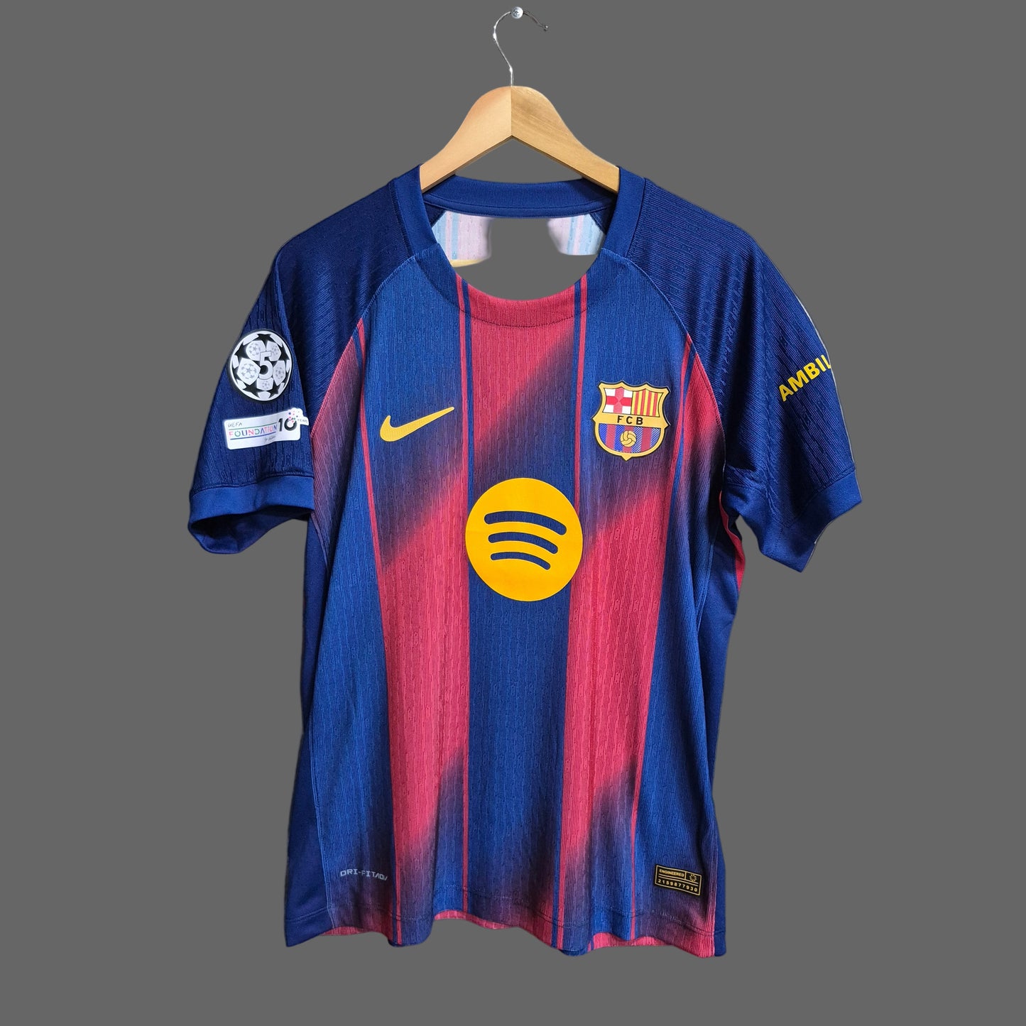 Camiseta Barcelona Local 2025-2026 Versión Básica