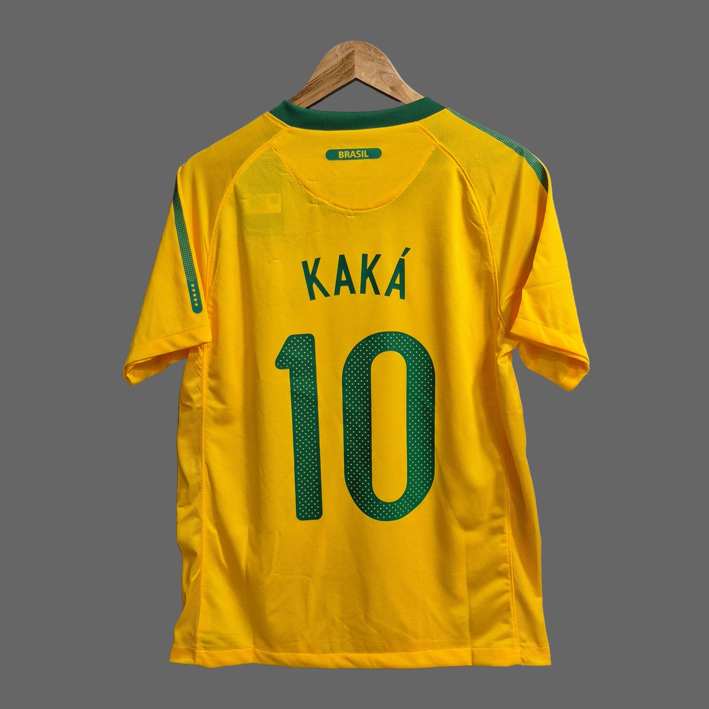 Camiseta Brasil Local 2010 Versión Retro