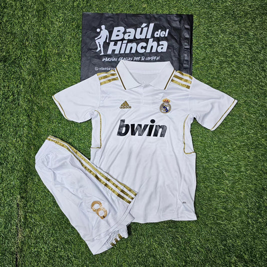 Kit Real Madrid Local Retro 2011/2012 Niño