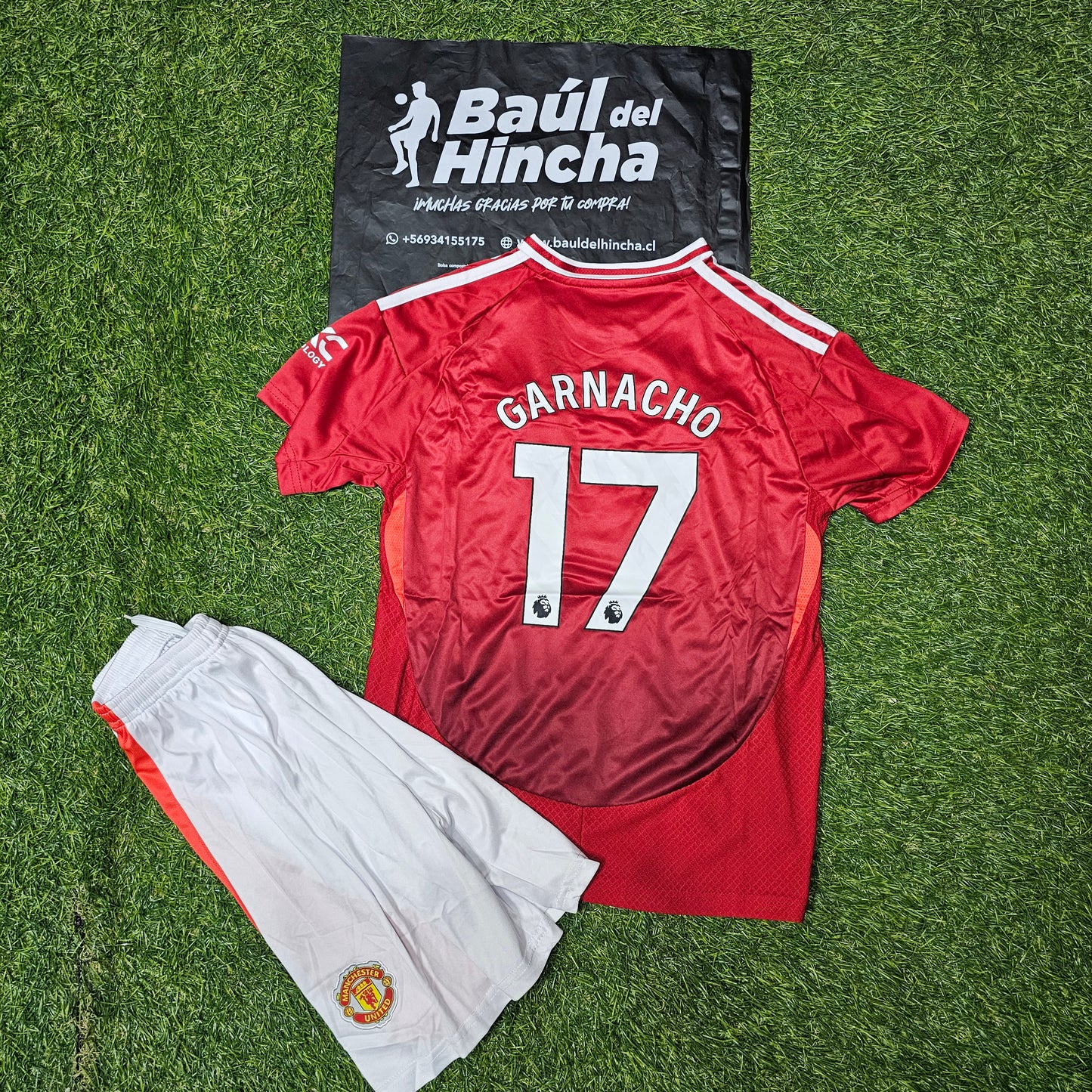 Kit Manchester united Local Niño 2024/2025