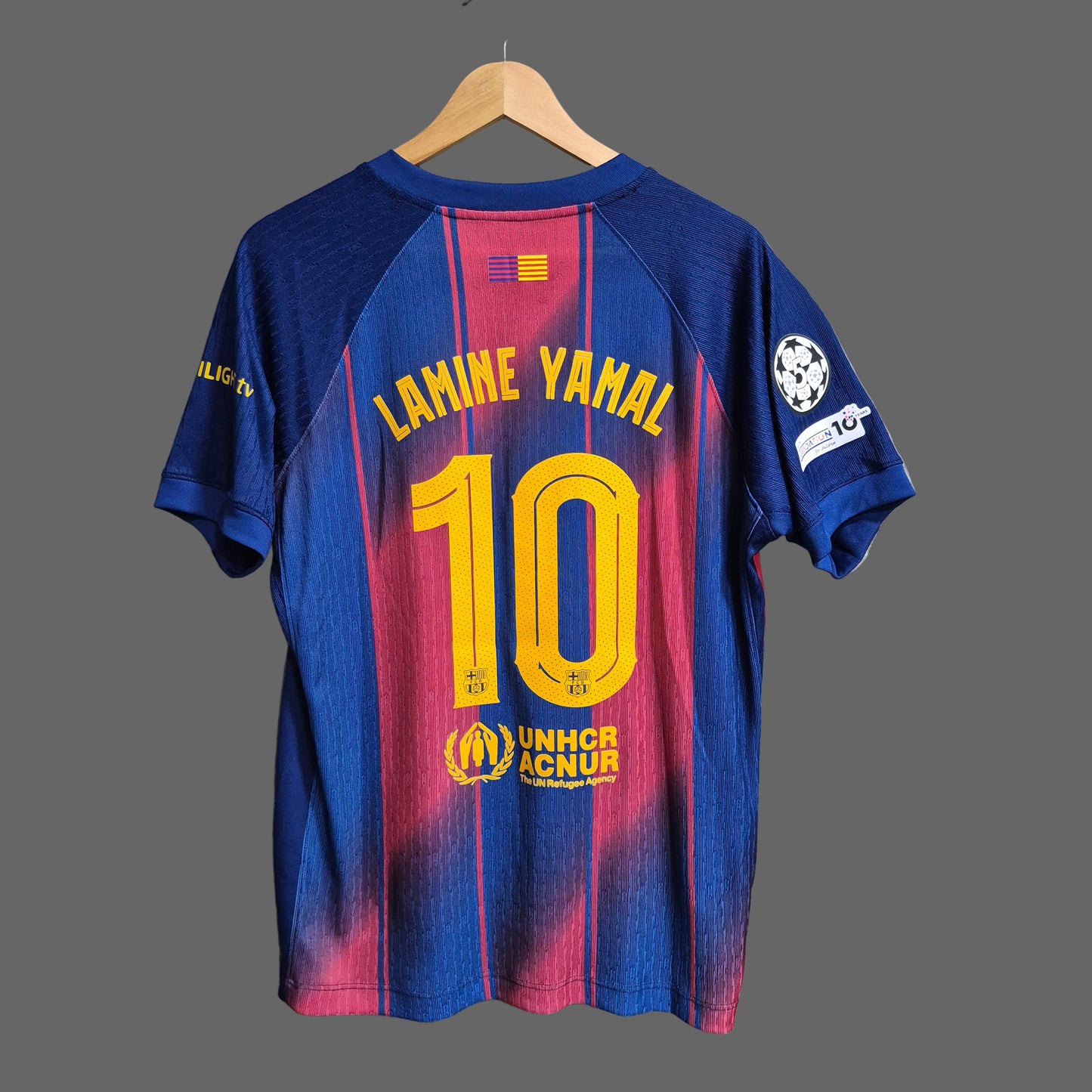 Camiseta Barcelona Local 2025-2026 Versión Básica
